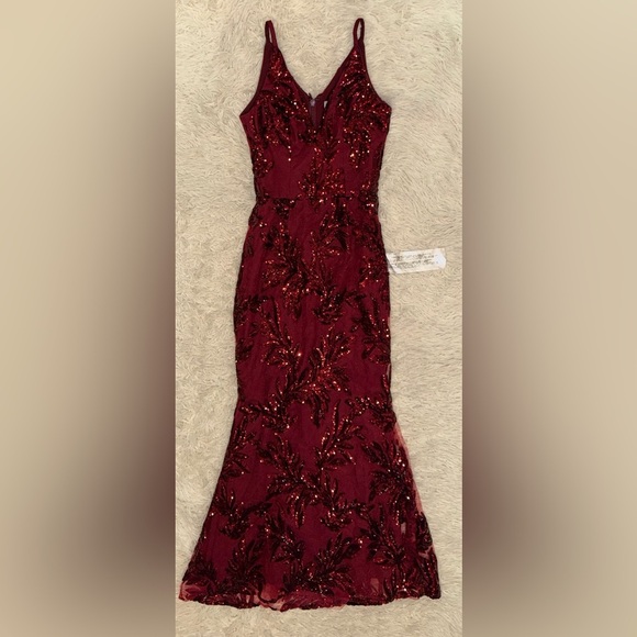 NEW Dress The Population Sharon Embellished Lace Evening Gown Burgundy Sz XS - Picture 4 of 8